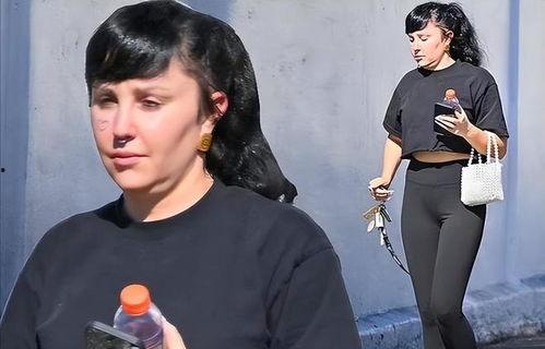 娱乐圈吃瓜一口气看完,一网打尽，揭秘明星幕后故事  第1张